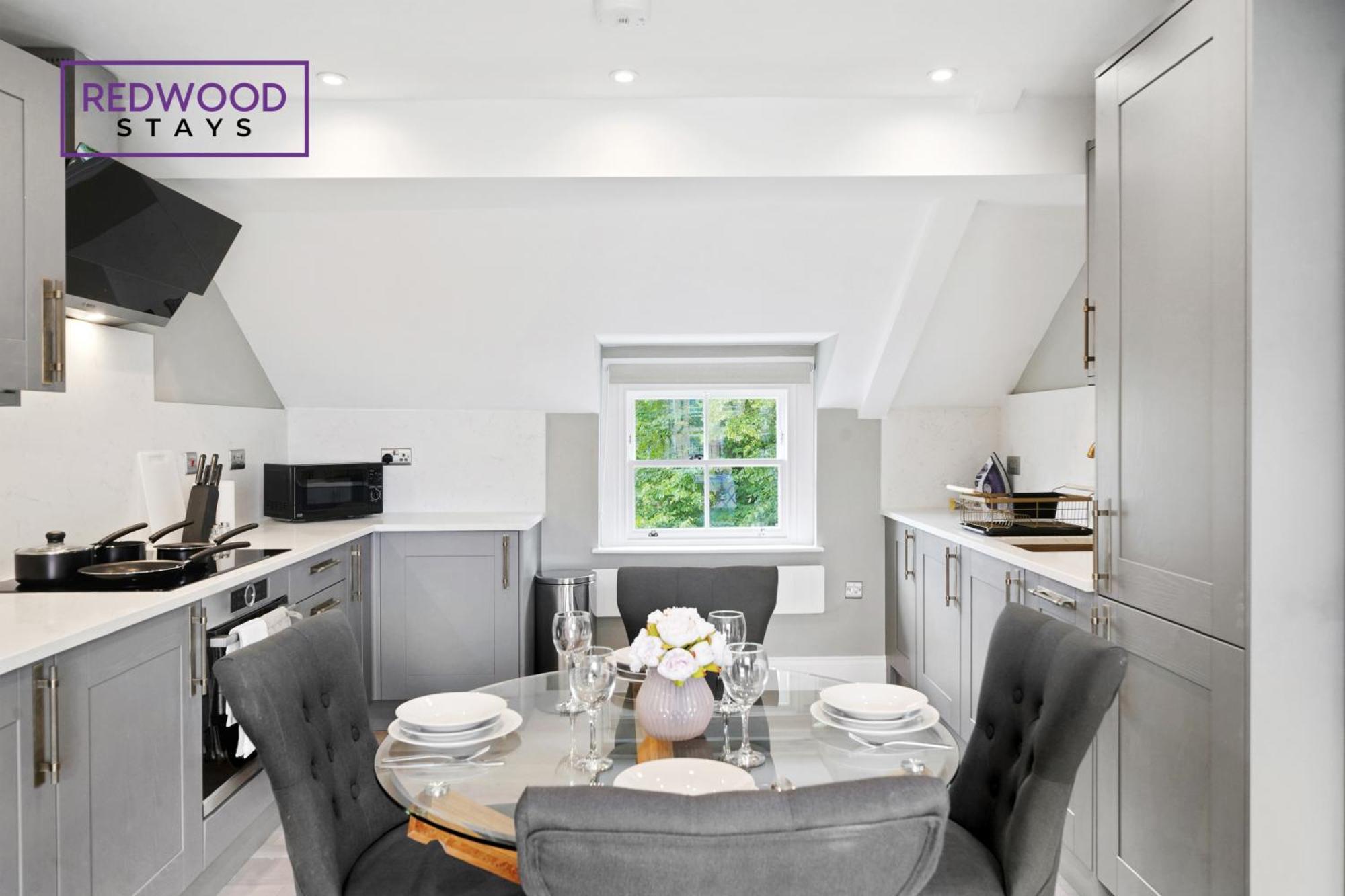 Top Quality 2 Bed 1 Bath Apartments For Contractors By Redwood Stays Reading Exteriér fotografie