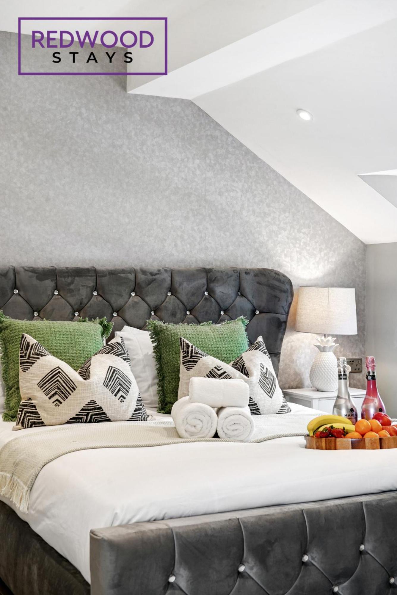 Top Quality 2 Bed 1 Bath Apartments For Contractors By Redwood Stays Reading Exteriér fotografie