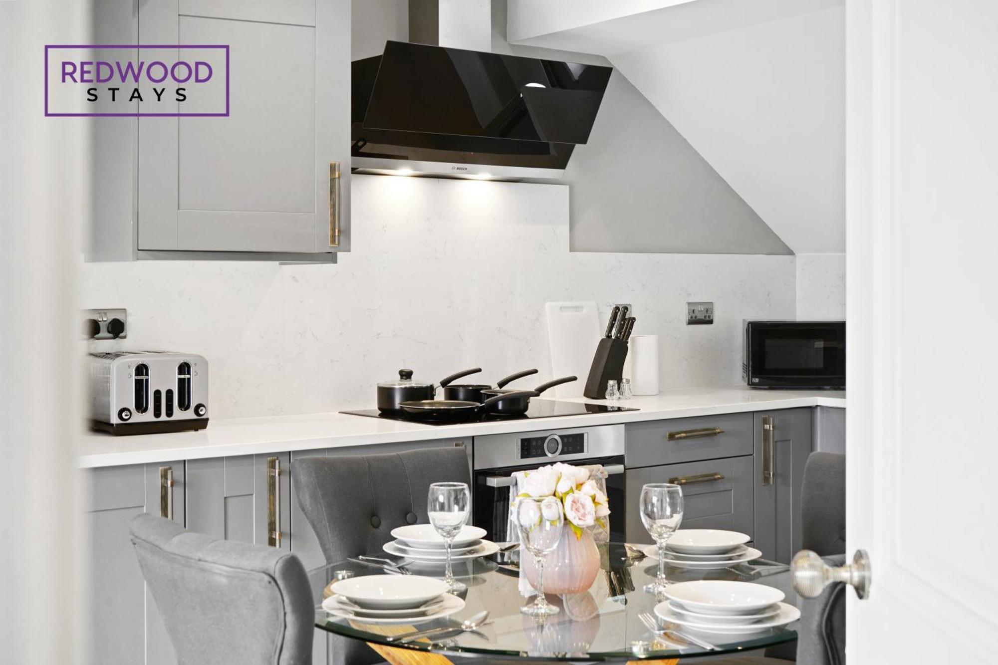 Top Quality 2 Bed 1 Bath Apartments For Contractors By Redwood Stays Reading Exteriér fotografie